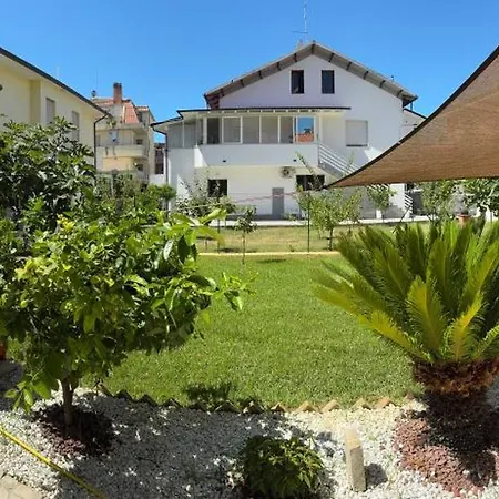 Stella Di Mare Apartment